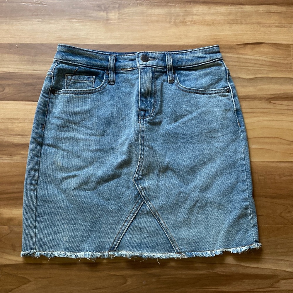 Mossimo jean skirt- light wash, size: 2/26